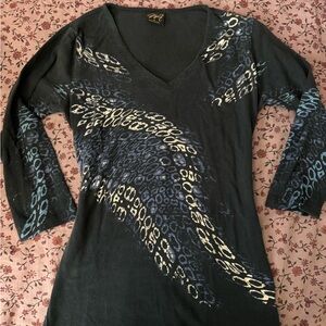 V-neck Long Sleeve Tee in Black with Blue and Cream Animal-Print Accents